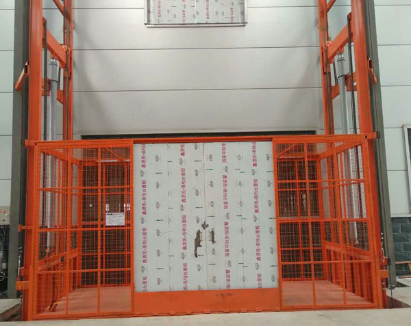 導(dǎo)軌式升降機(jī) 導(dǎo)軌式升降機(jī)