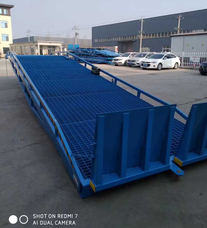 移動式液壓登車橋